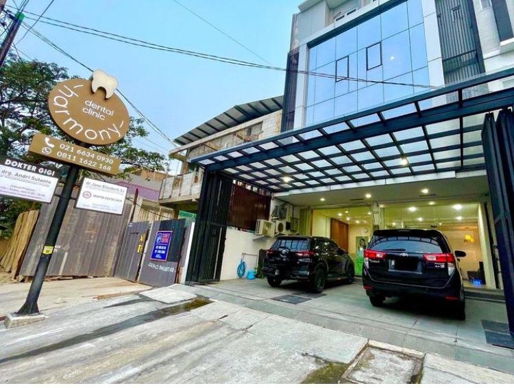 Spesialis Akar Gigi Jakarta